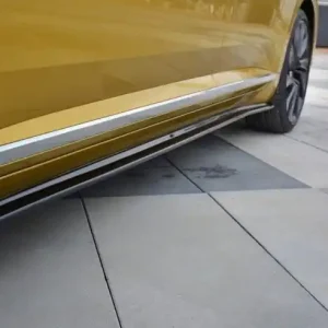 Cenový Hit Maxton Design Prahové lišty VW Arteon - černý lesklý lak VW-AR-1-RLINE-SD1G