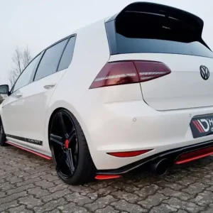 Značkový Maxton Design Boční lišty zadního nárazníku VW Golf Mk7 GTI Clubsport - texturovaný plast VW-GO-7-GTI-CS-RSD1T