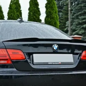 Sleva Maxton Design Lišta víka kufru BMW 3 E92 M-Paket - karbon BM-3-92-MPACK-CAP1C