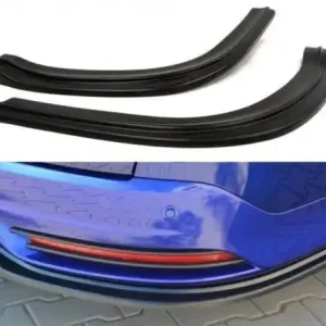 Pouze Dnes Maxton Design Boční lišty zadního nárazníku Ford Focus ST Mk3 Combi - texturovaný plast FO-FO-3-ST-VA-RSD1T