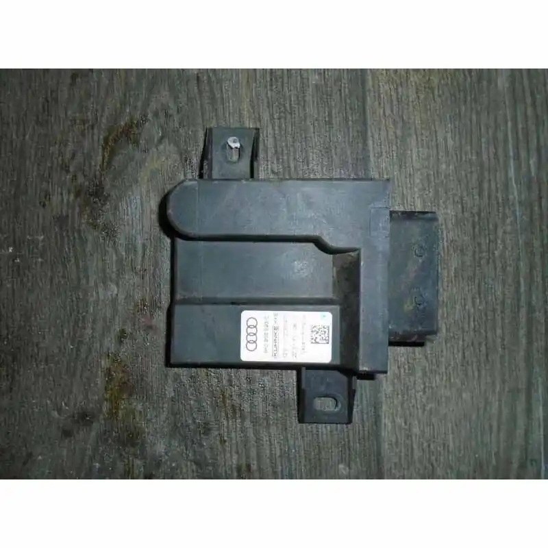 Akční Cena řídící jednotka čerpadla nádrže AUDI A8 4H0 6,3 FSI4H0906093C