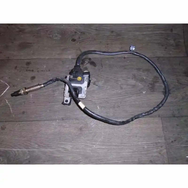 řídící jednotka s NOX čidlem ŠKODA Superb III 3V0 2,0 TDi 140 KW04L907805AL Nízká Cena