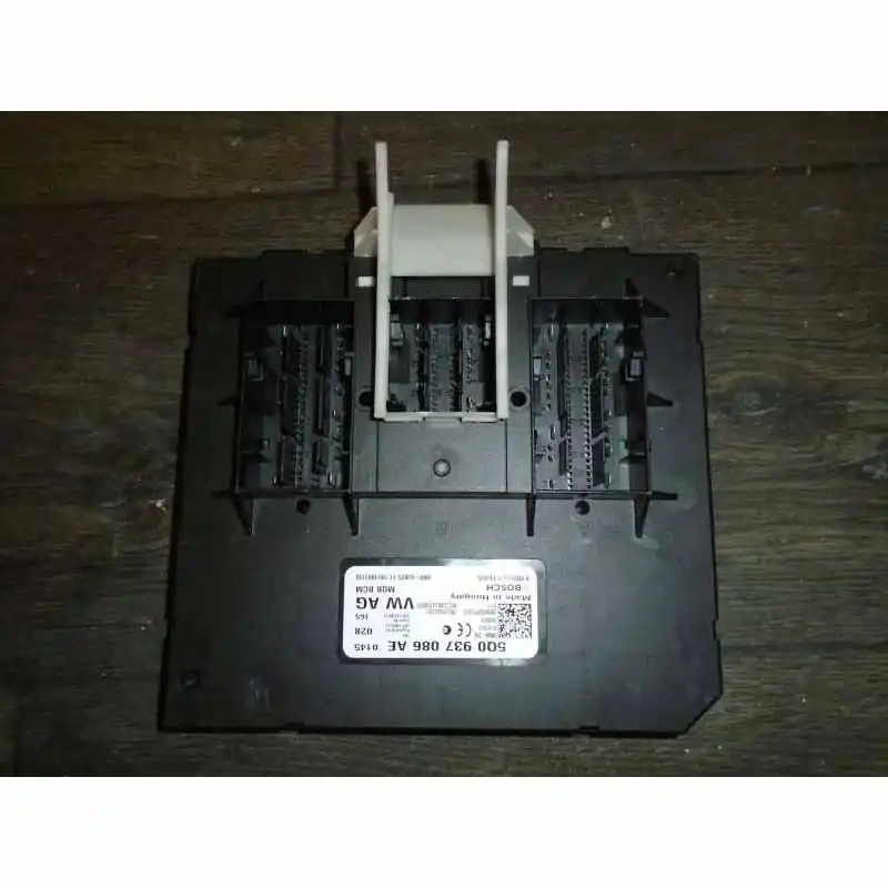 řídící jednotka palubní sítě VW Golf Sportsvan 5105Q0937086AE Rychlé Dodání