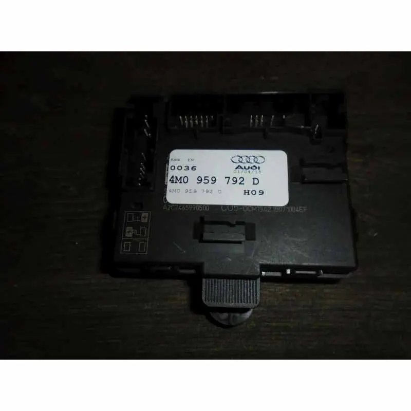 Finální Výprodej řídící jednotka dveří přední pravá AUDI A4 8W04M0959792D4M0959792G