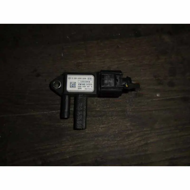 čidlo odchylky tlaku spalin AUDI A8 4H0 4,2 TDi CDS 258 KW059906051A Výprodej