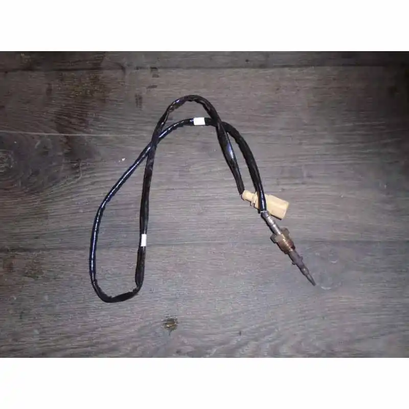 Speciální Cena čidlo teploty spalin AUDI A4 8W0 2,0 TDi DEU8W0906088F