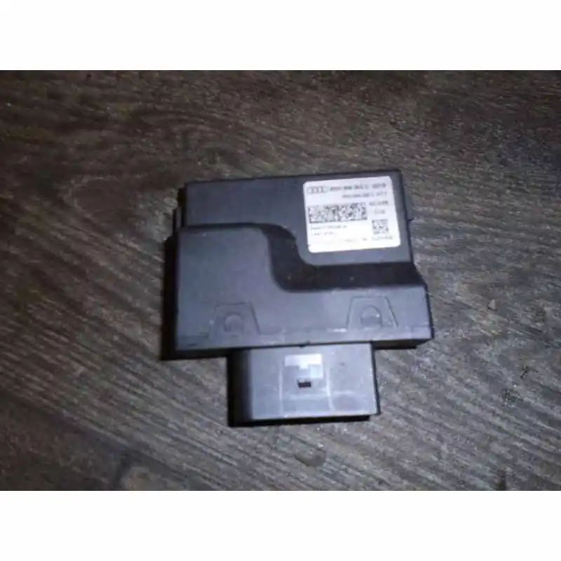 Zlevněný řídící jednotka čerpadla nádrže AUDI A5 8W6 F5 2,0 TDi8W0906093C