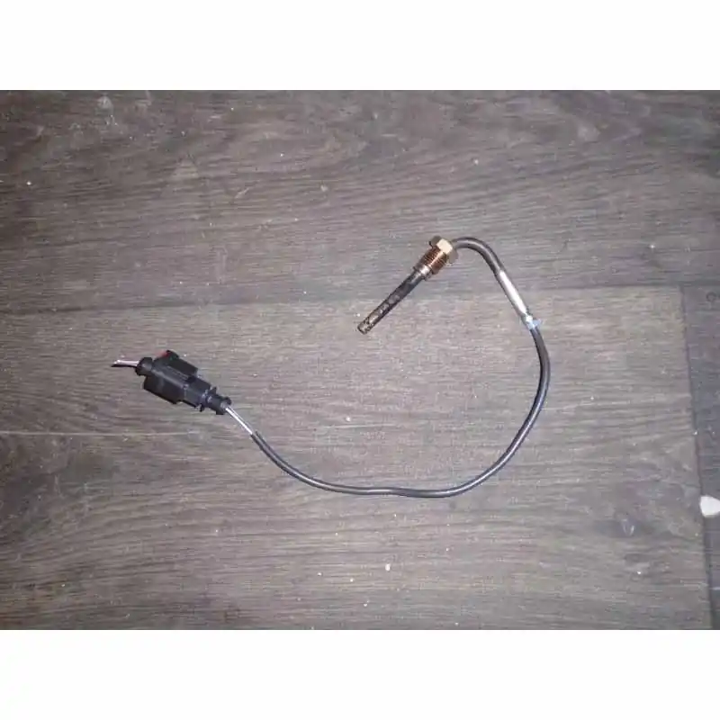 Expresní Doručení čidlo teploty spalin AUDI A4 8W0 3,0 TDi4M0906088AD