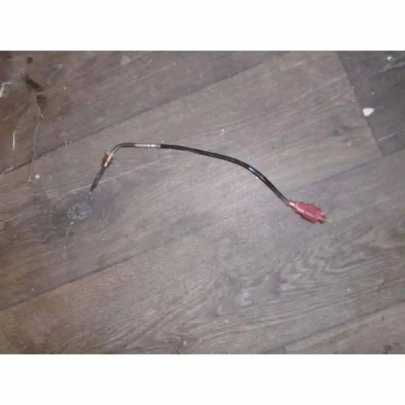 čidlo teploty spalin AUDI A4 8W0 3,0 TDi4M0906088AA Cenová Bomba