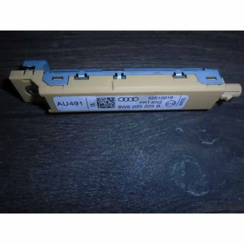 anténní zesilovač AUDI A4 8W08W5035225B Nakupujte Hned