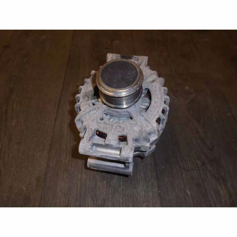 Dokud Zásoby Vydrží alternátor ŠKODA Kodiaq 565 2,0 TFSI06J903023A -Poškozený