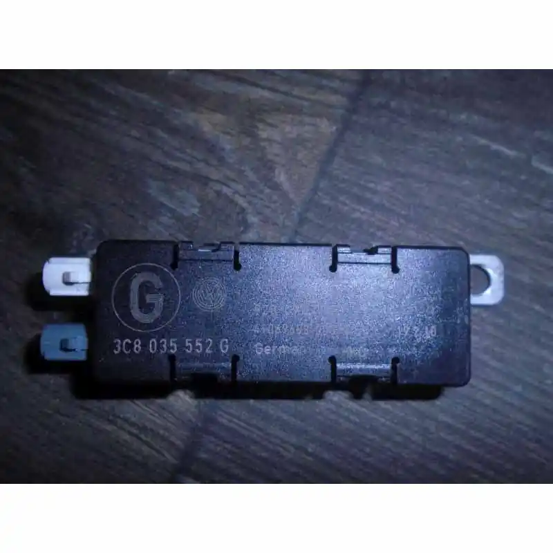 anténní zesilovač VW Passat CC 3C8 (lift) 2009-20173C8035552G Akční Cena