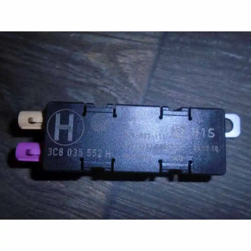 anténní zesilovač VW Passat CC 3C8 (lift) 2009-20173C8035552H Cenově Výhodný