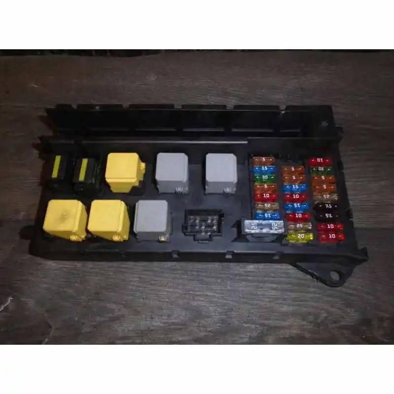 Akce pojistková skříňka VW Crafter 2E09065450201