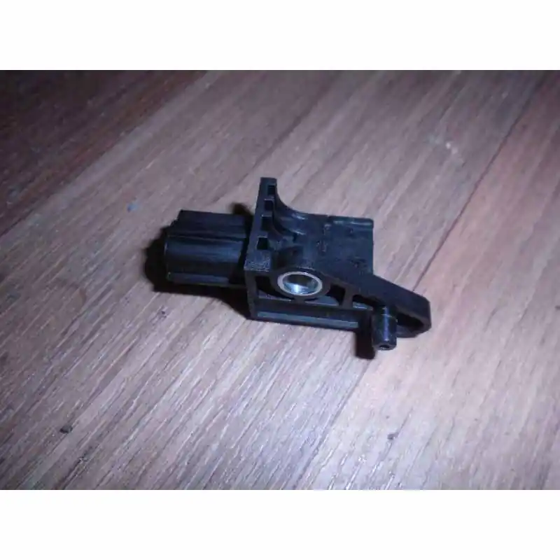 čidlo airbagu - nárazový senzor VW Passat B6 3C05N09593515N0959351B Akce