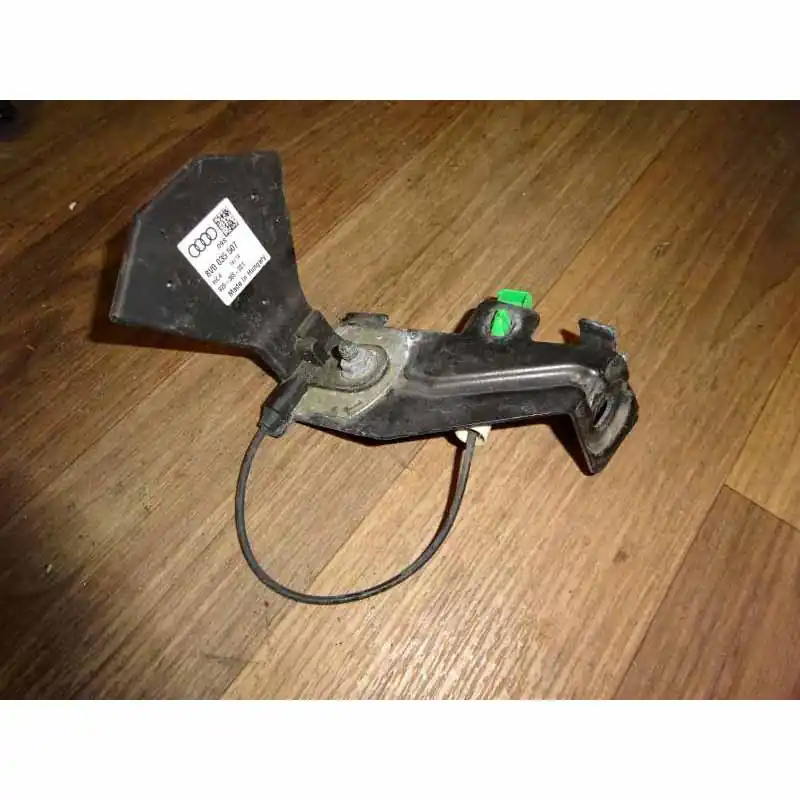 Cenová Bomba anténa LTE + držák AUDI TT 8S08V00355078S0907525