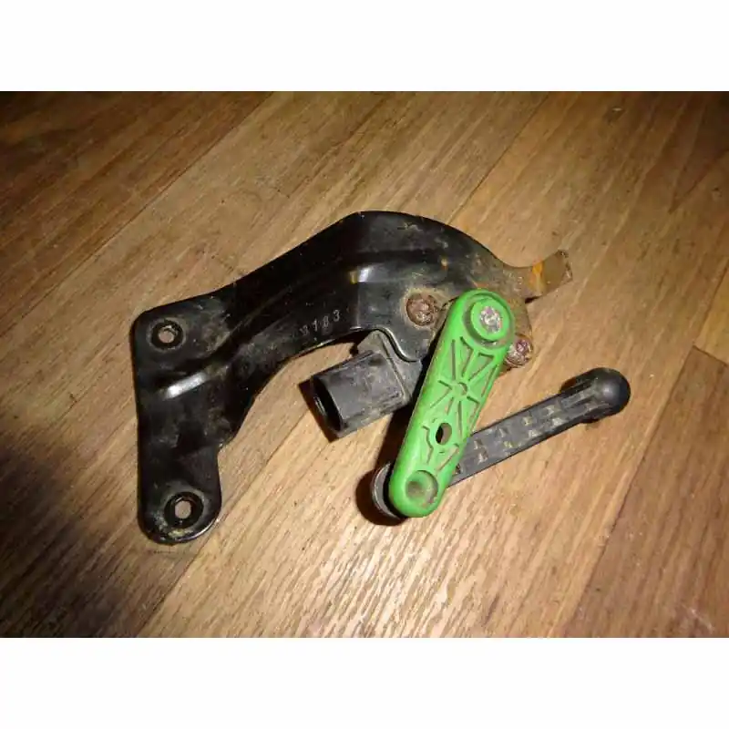 čidlo úrovně podvozku pravé zadní AUDI TT 8S05Q0512522F5Q0907503 Nejlepší Cena