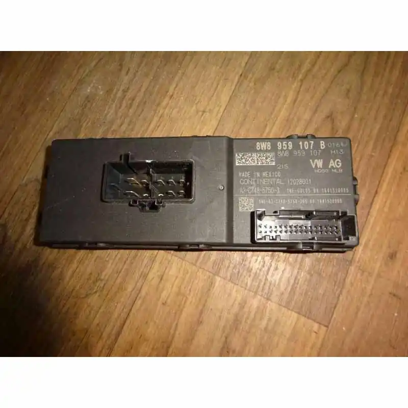 řídící jednotka zadních pátých dveří AUDI Q5 80A8W8959107B Poslední Šance