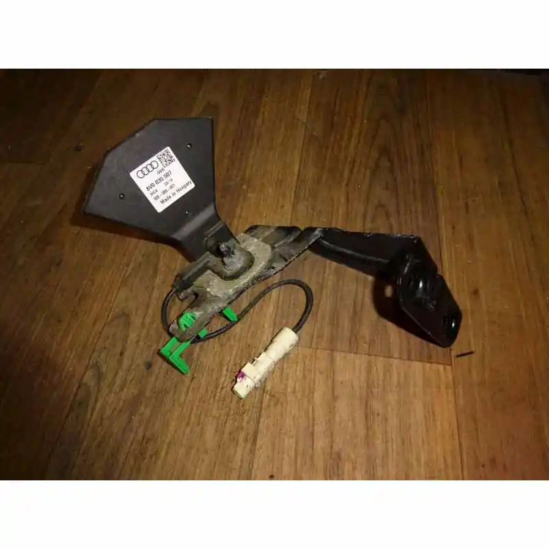 Bezpečná Platba anténa LTE + držák AUTI TT 8S08V00355078S0907526