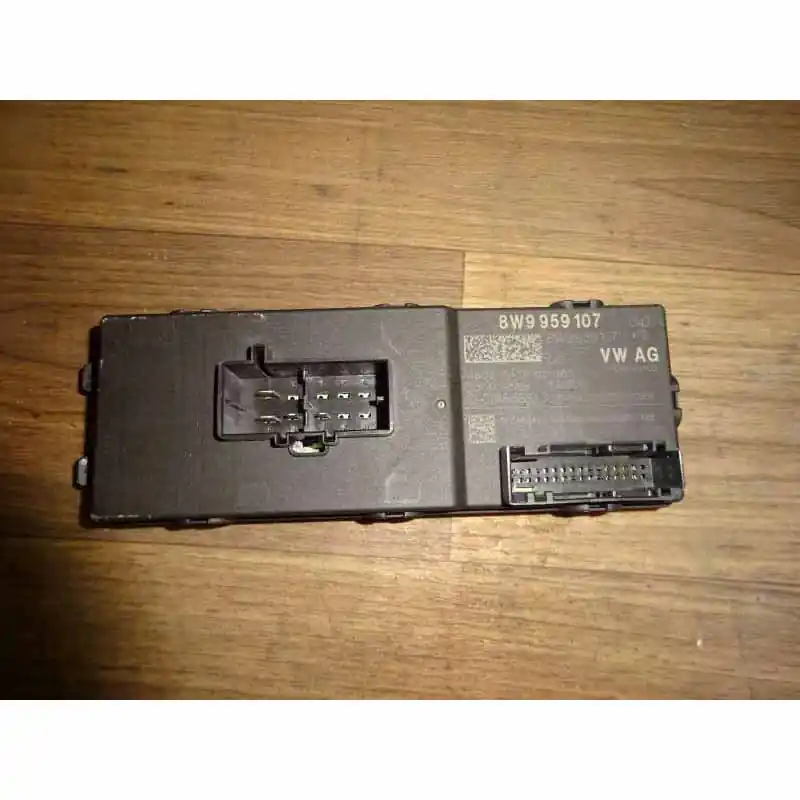 řídící jednotka zadních pátých dveří AUDI A4 8W0 combi8W9959107 Originální