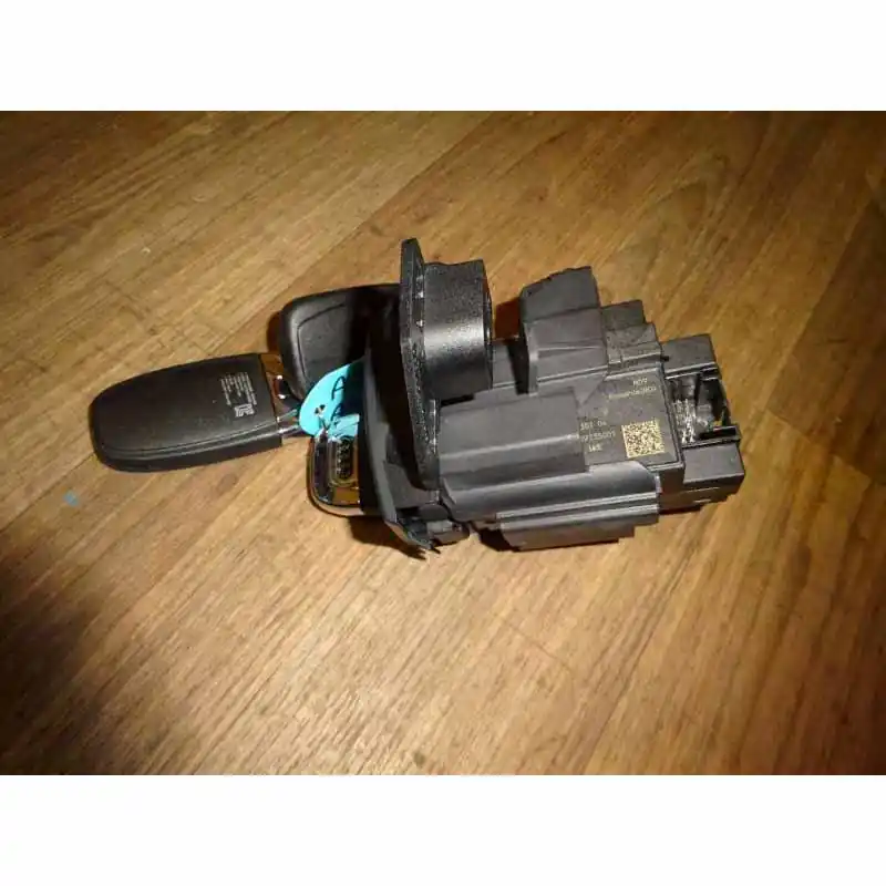 spínací skříňka + 2x klíč AUDI A4 8K0 lift8K0909131D Objednat Nyní