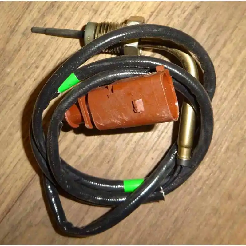 Akce čidlo teploty spalin VW Golf VII 5G0 lift 2,0 TDi DFG 81 KW04L906088JE