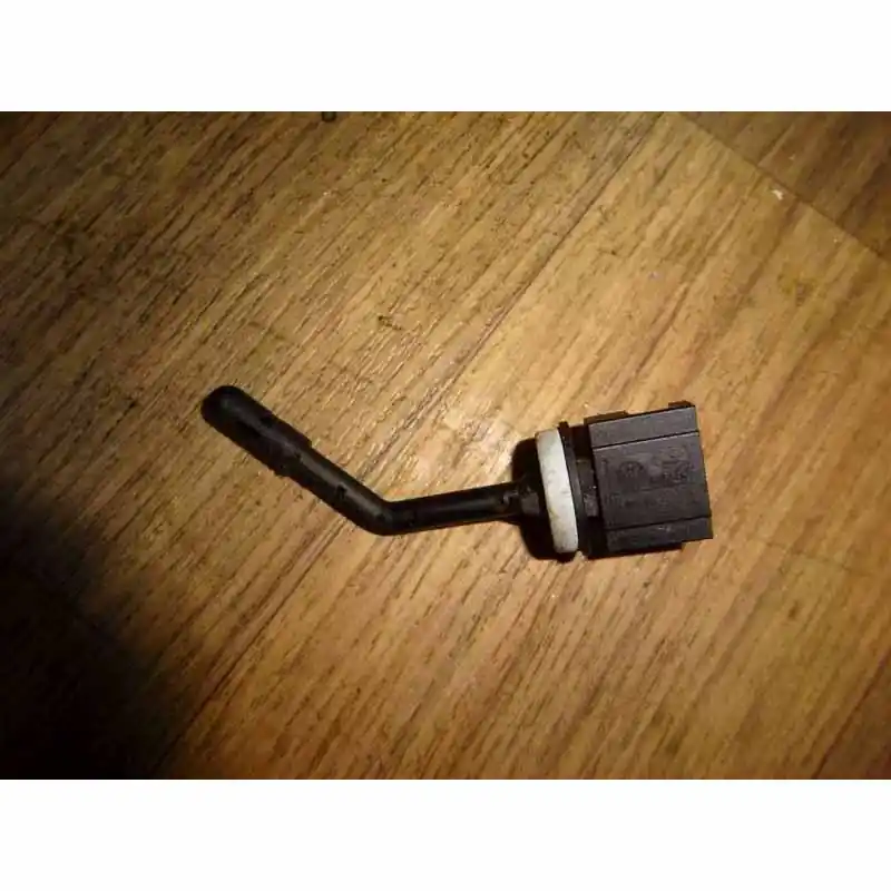 Nejprodávanější snímač teploty pro topení VAG1K0907543F