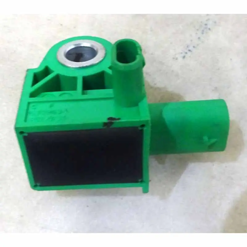 Nakupujte Hned čidlo airbagu - nárazový senzor VAG5K0959351SME