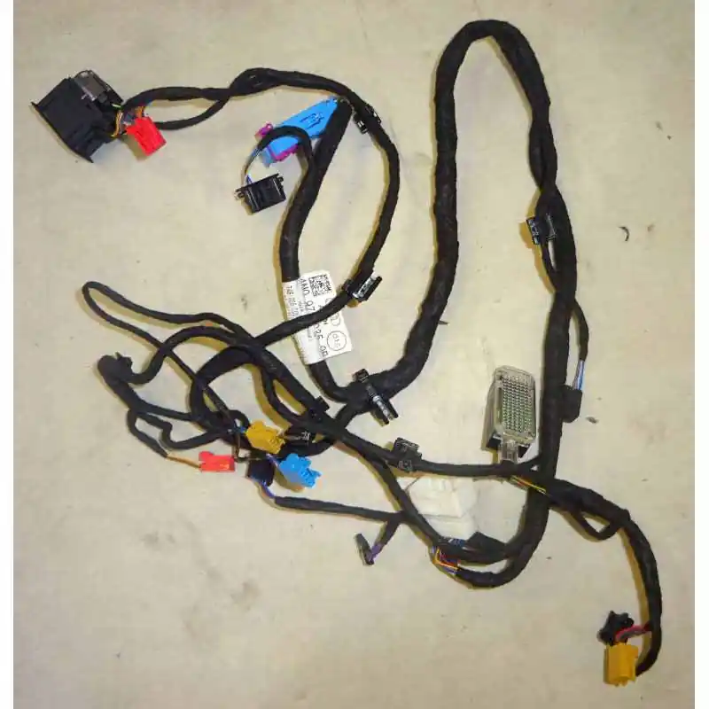 svazek elektroinstalace pro levé přední dveře AUDI A8 4N04N0971035QB Výprodej