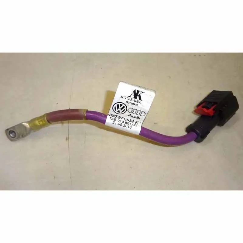 zemnící vodič AUDI Q7 4M0 3,0 TDi4M0971534K Nejprodávanější