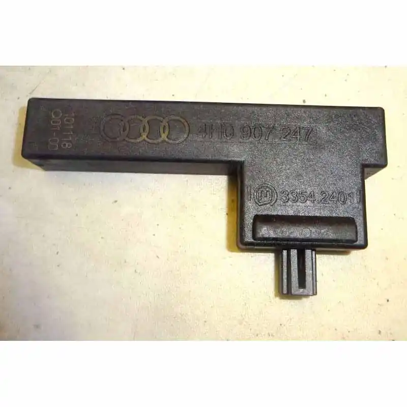 anténa KESSY AUDI A8 4H0 (lift)4H0907247 Novinka