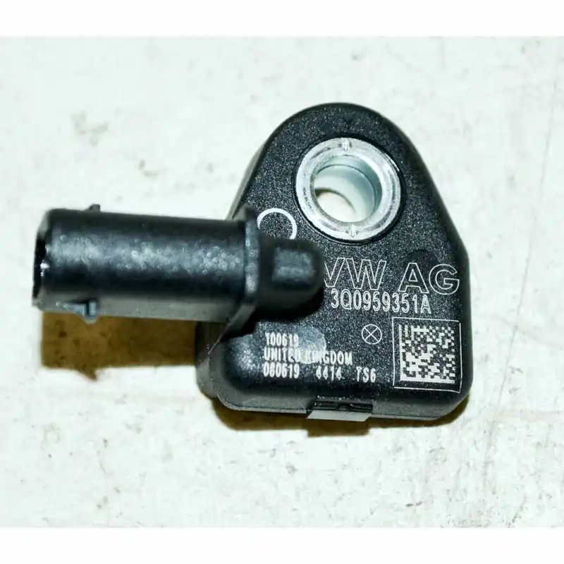 čidlo airbagu - nárazový senzor VW Passat B8 3G0 lift3Q0959351A Vysoce Kvalitní