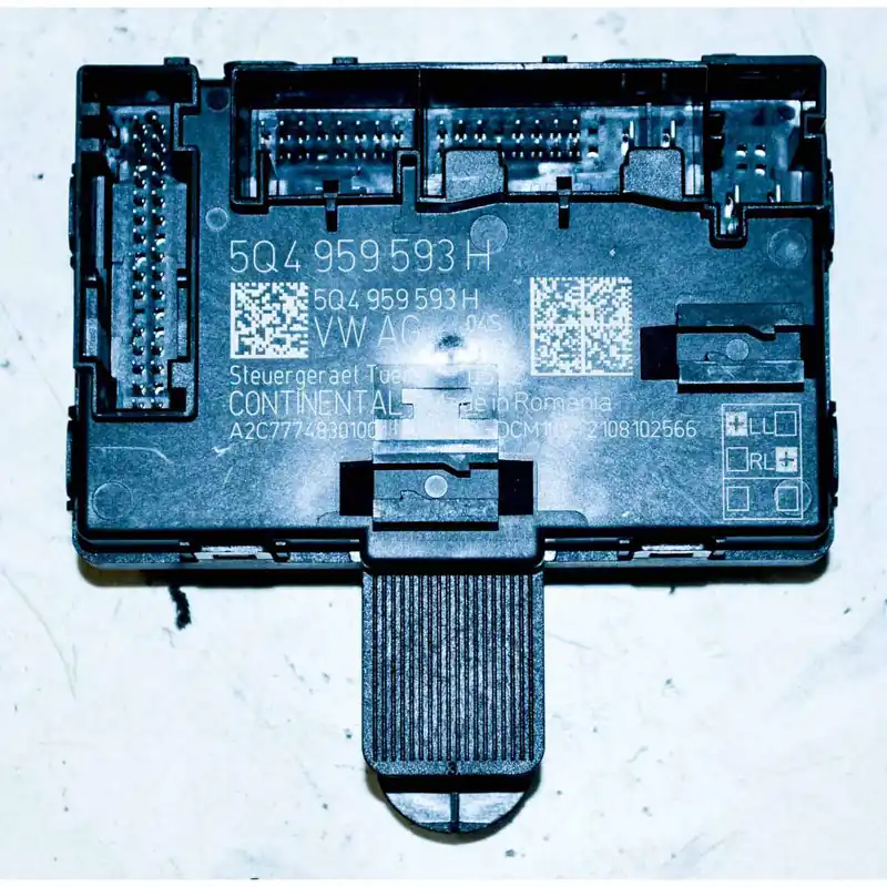 Novinka řídící jednotka dveří přední levá ŠKODA Octavia IV 5E35Q4959593H
