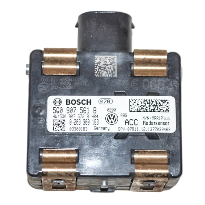 řídící jednotka automatické regulace vzdálenosti - radar VAG5Q0907561B Aktuální