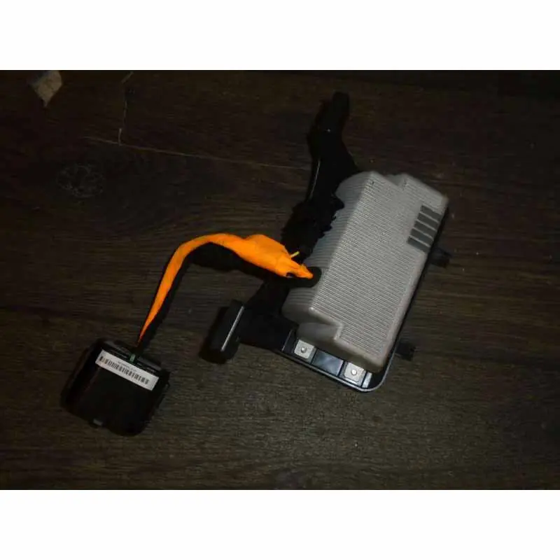 měnič napětí ŠKODA Octavia III 5E0 lift Superb III 3V05Q0907155B3V0907153 Hit Sezóny