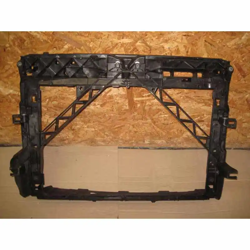 Nová Kolekce chladičová stěna - holá ŠKODA Fabia III 6V06V0805588F6V0805588D - poškozený úchyt