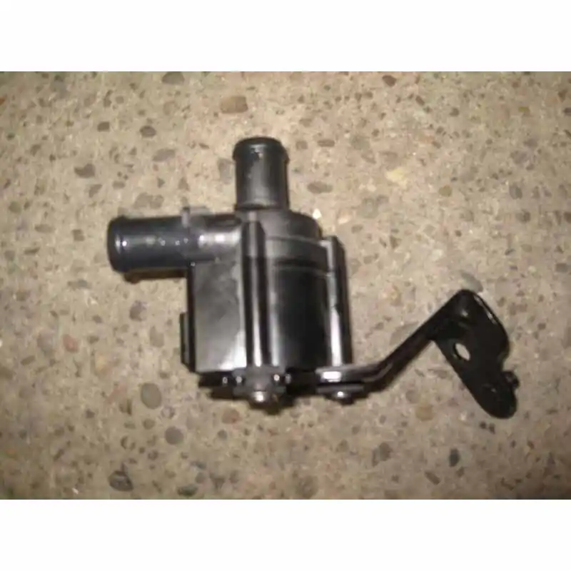 Akce přídavné vodní čerpadlo VW Golf VII 5G0 2,0 TSI5Q0965561B5Q0121599AA