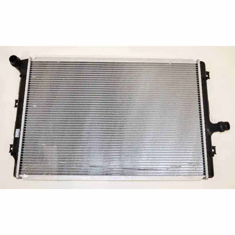 chladič vodní VW Golf V 2,0 TDI - NÁHRADA Výprodej