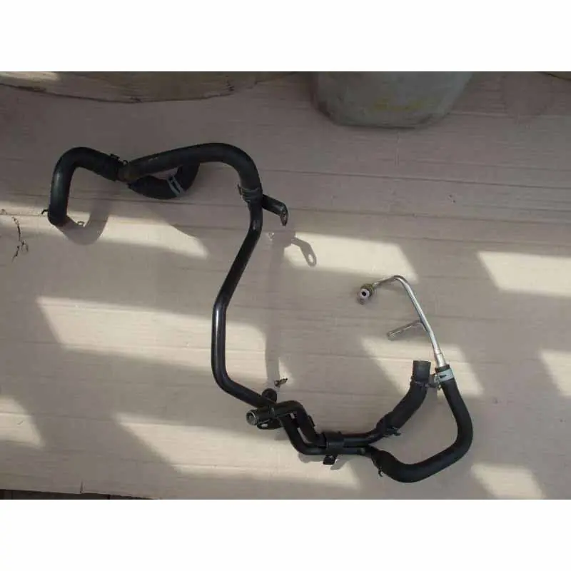 vodní hadice + trubka VAG03C121497D 1K0121063R 1K0121058BC 03C121070D 1K0122063K Nejlepší Cena