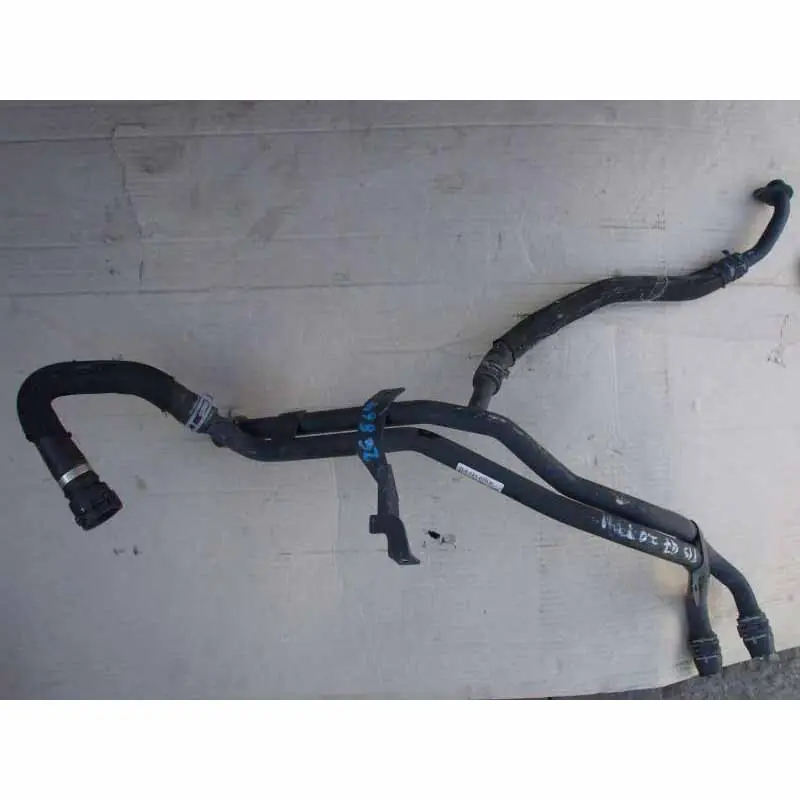 vodní hadice + trubka VAG7L8121070R7L8121157D Aktuální