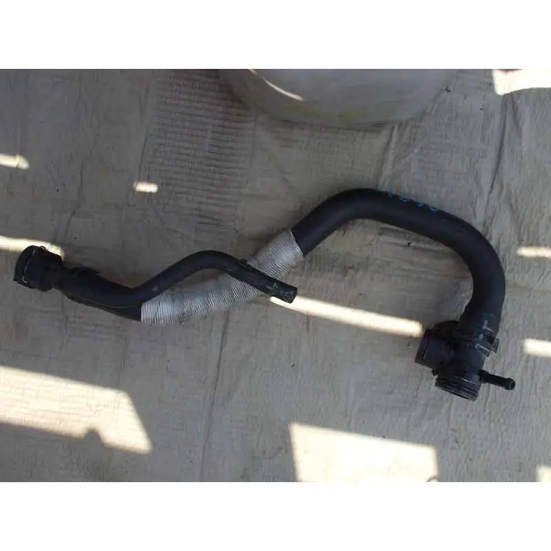 Expresní Doručení vodní hadice VAG06J121132G