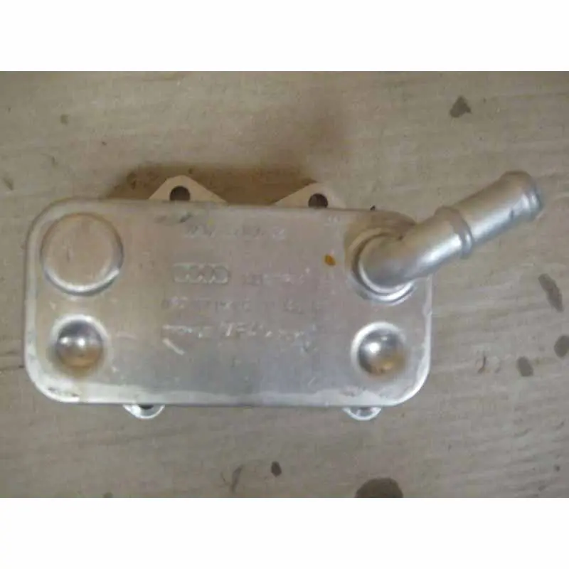 Autentický chladič oleje VW Scirocco 1K8 2,0 TFSi CDL06D117021C