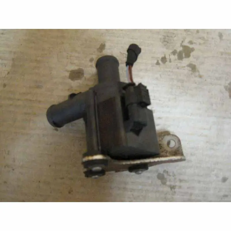 čerpadlo vodní VW Sharan 7N0 2,0 TSI06H121601M Odeslání Ihned