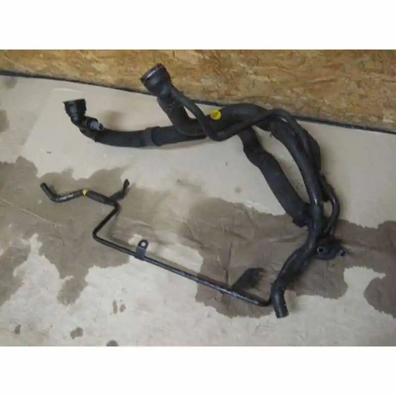 hadice vodní + trubka ŠKODA Yeti lift 5L0 1,6 CWV5K0121049A Autentický