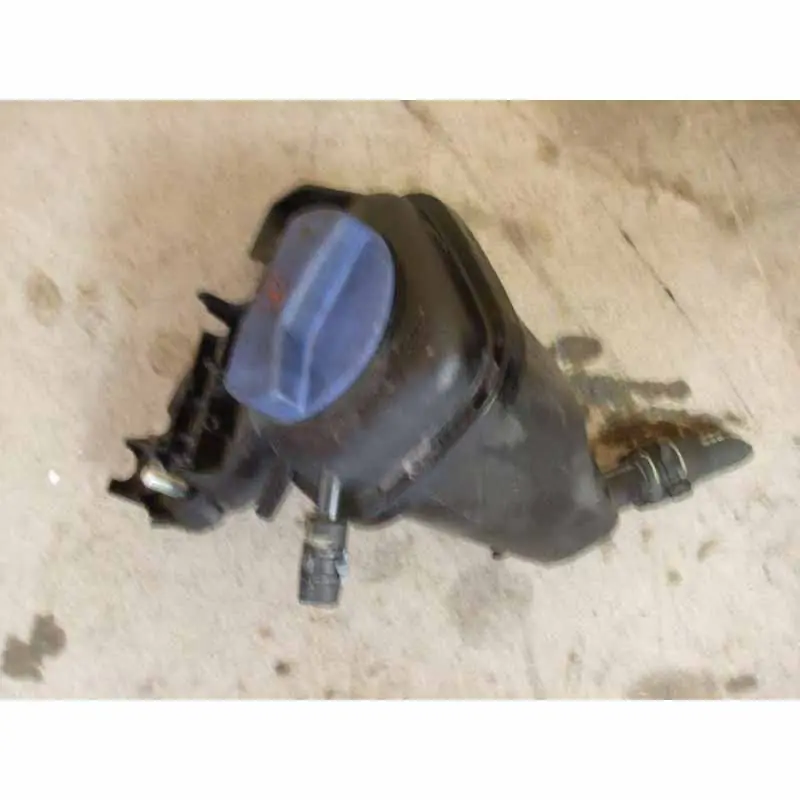 vyrovnávací nádobka AUDI A6 RS64F0121407 Víkendová Akce