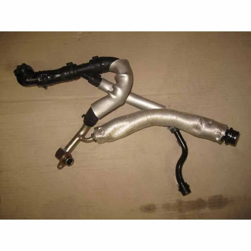 hadice vodní AUDI A3 8V0 1,8 TFSI06K121497AL Oblíbený