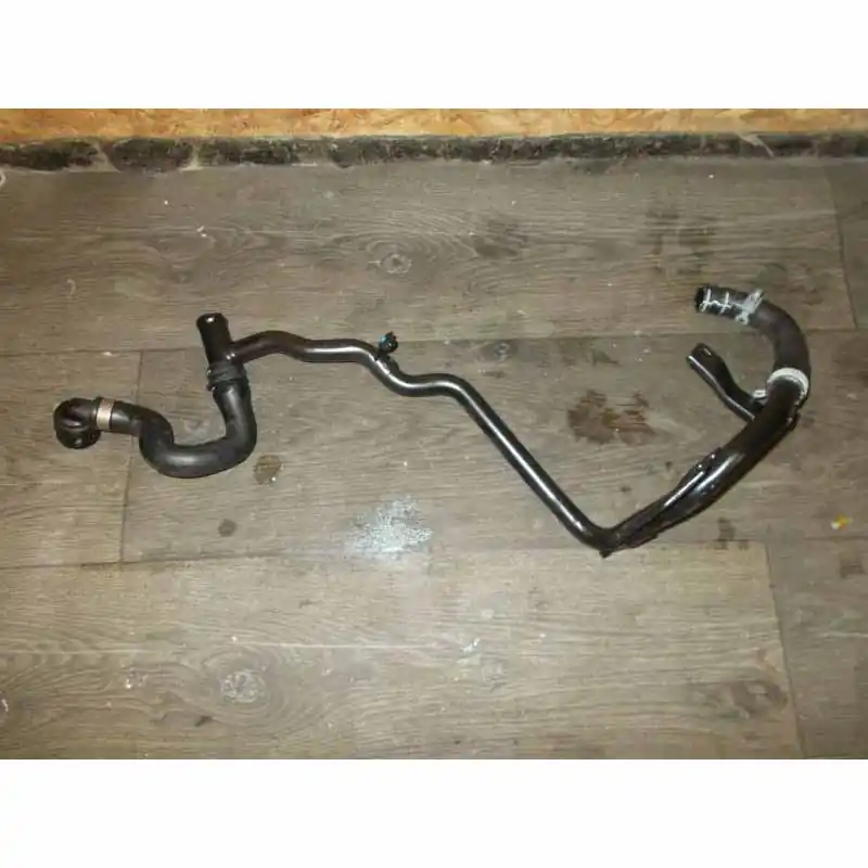 hadice + trubka vodní ŠKODA Octavia III lift 5E0 2,0 TDI 135 KW 04L121065CR 5Q0122073BK/AE Ověřený