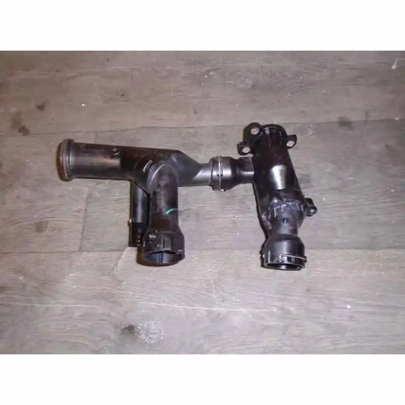 Cenově Výhodný komora termostatu AUDI A5 8W6 F52,0 TDi04L121026R