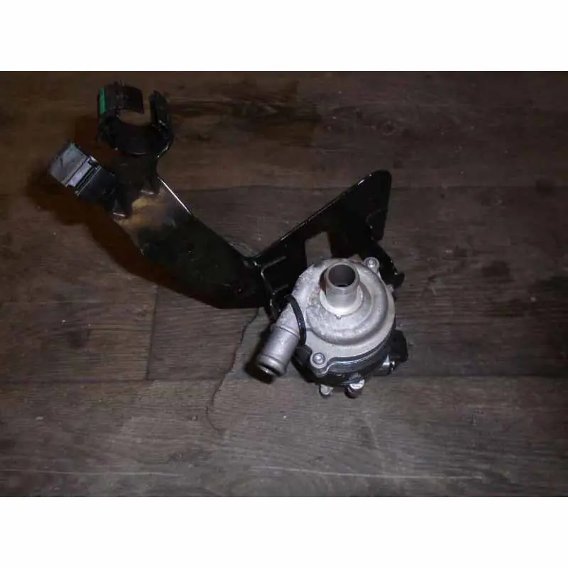 čerpadlo vodní AUDI A5 8W6 F5 2,0 TDi4H0965567A4H0965569A8W0145896C Tovární Cena