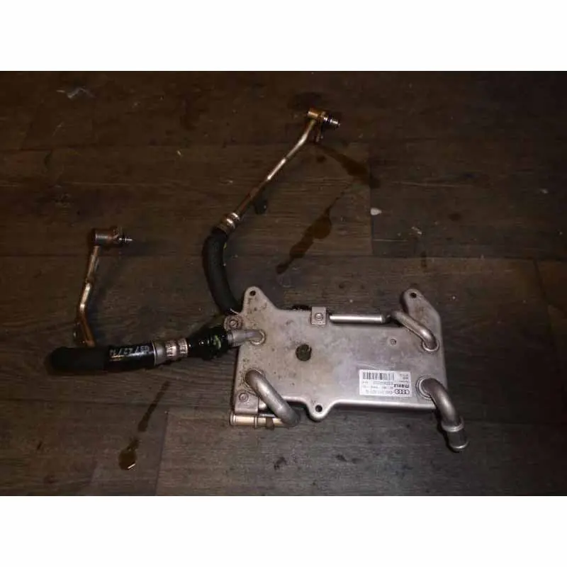 chladič oleje převodovky AUDI Q7 4M0 3,0 TDi CZZ 160 KW4M0317021G Zlevněný